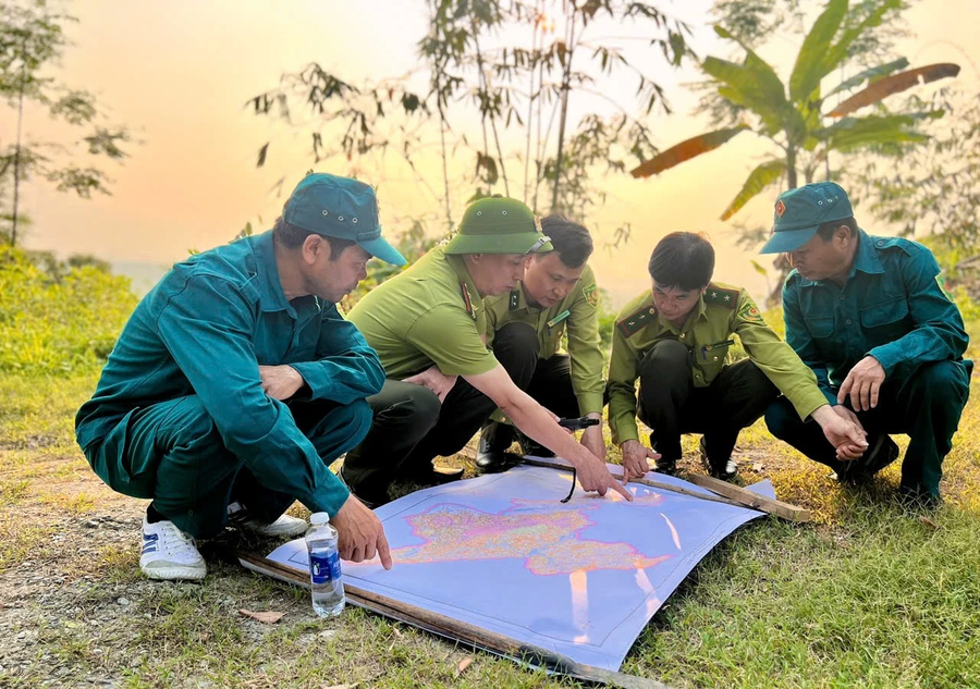 Đẩy mạnh tuyên truyền, phổ biến pháp luật về lâm nghiệp đối với các hộ dân sinh sống gần khu vực rừng. (Ảnh: CTTĐT Lào Cai).