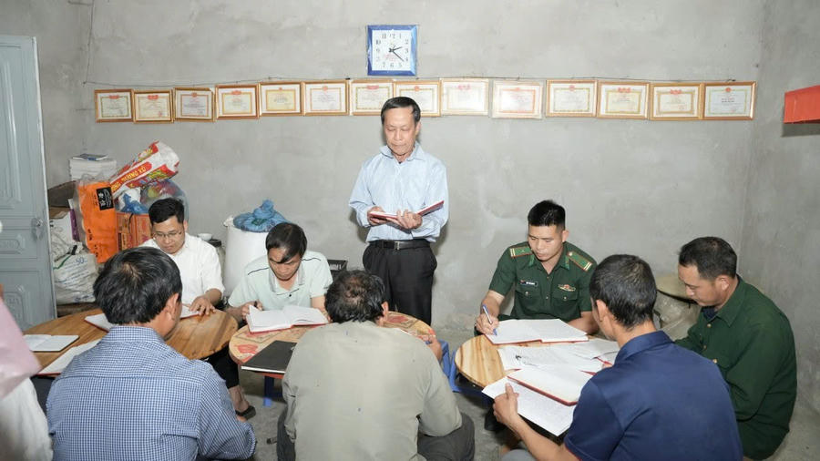 Chi bộ thôn Xín Cái, xã Sơn Vĩ chú trọng phát triển đảng viên, nâng cao chất lượng sinh hoạt chi bộ.