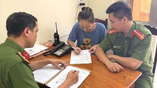 Nguyễn Chung Thủy khi làm việc với Công an tỉnh Phú Thọ.