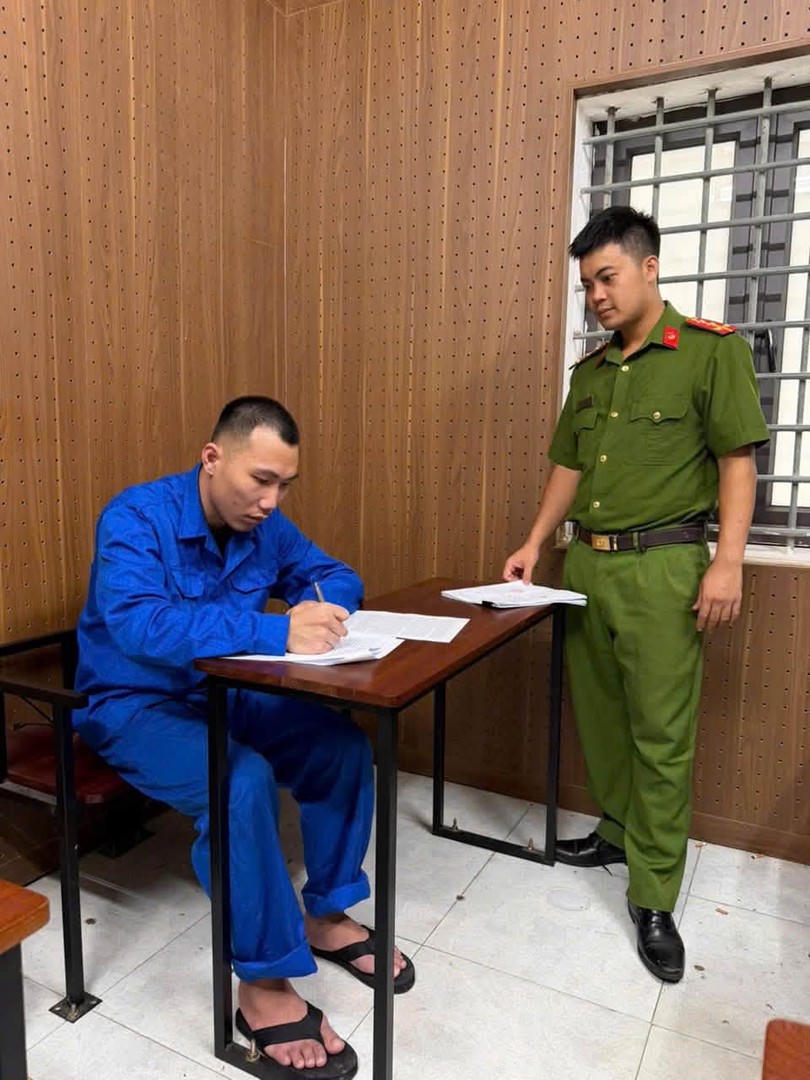 Đối tượng Hoàng Quốc Cường tại cơ quan Công an.