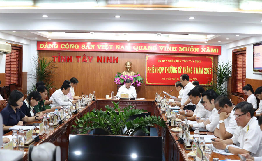 Toàn cảnh phiên họp (ảnh: Hoàn Lam)