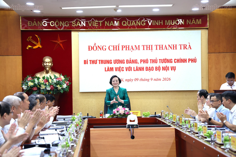 Bí thư Trung ương Đảng, Phó Thủ tướng Phạm Thị Thanh Trà làm việc với Bộ Nội vụ - Ảnh: chinhphu.vn/Thu Giang