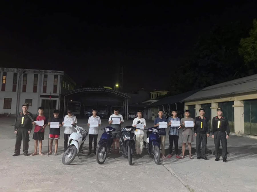 Các đối tượng trên.