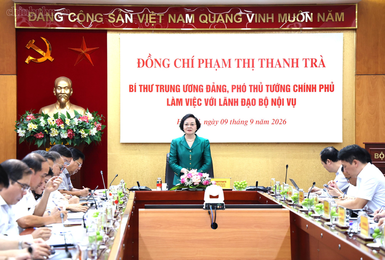 Phó Thủ tướng yêu cầu Bộ Nội vụ đến ngày 30/11 phải dứt điểm các nhiệm vụ chuyển đổi số - Ảnh: chinhphu.vn/Thu Giang