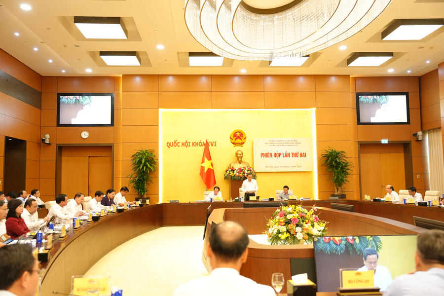 Quang cảnh Phiên họp lần thứ hai của Ban Chỉ đạo tổng rà soát hệ thống văn bản quy phạm pháp luật. (Ảnh: H.Thư)