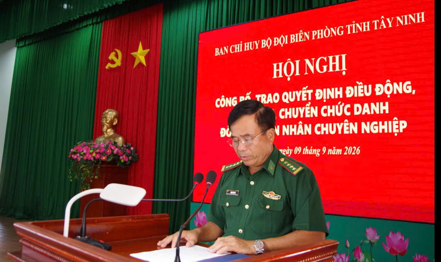 Đại tá Phạm Văn Cờ, Phó Chỉ huy trưởng, Tham mưu trưởng Ban Chỉ huy BĐBP tỉnh phát biểu tại hội nghị - (Ảnh: BĐBP Tây Ninh)