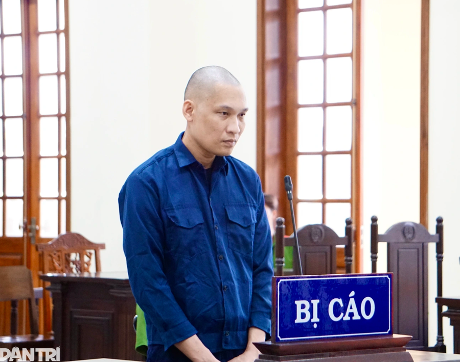 Bị cáo Nguyễn Huy Tuấn bị phạt 13 năm tù (Ảnh: Hồng Nhung).
