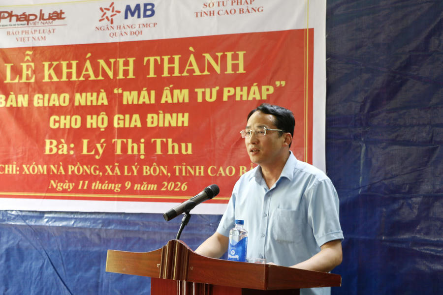 Ông Đoàn Trọng Hùng - Giám đốc Sở Tư pháp tỉnh Cao Bằng phát biểu tại buổi lễ. (Ảnh: Thanh Tùng)