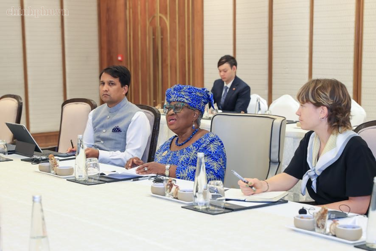 Tổng Giám đốc WTO Ngozi Okonjo-Iweala cho rằng các chỉ số kinh tế vĩ mô của Việt Nam thời gian qua đã phản ánh năng lực quản trị kinh tế vĩ mô rất tốt của Chính phủ - Ảnh: chinhphu.vn/Nhật Bắc