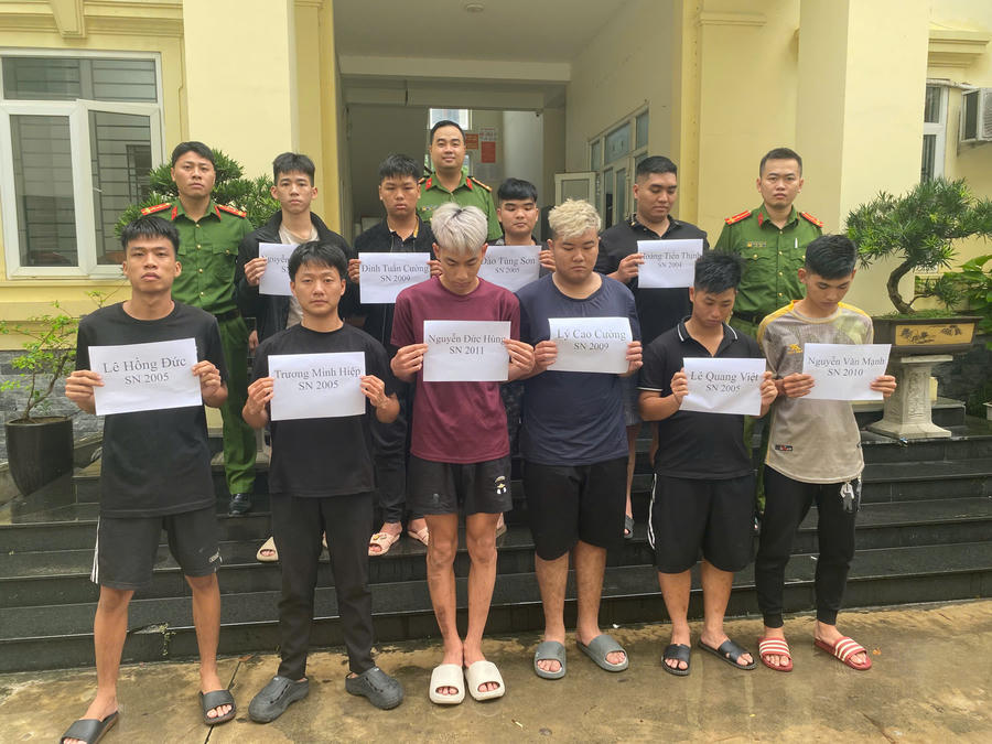 Nhóm đối tượng bị bắt giữ. (Ảnh: CAHP)