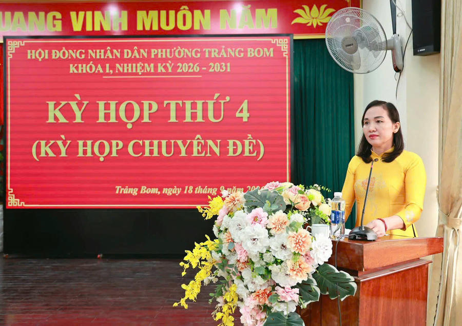 Bà Chu Thị Mây, Phó Bí thư Thường trực Đảng ủy, Chủ tịch HĐND phường.