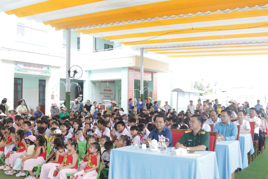 Chương trình mang một ý nghĩa đặc biệt khi được tổ chức tại xã đảo Thạnh An - (Ảnh: Lê Tú)