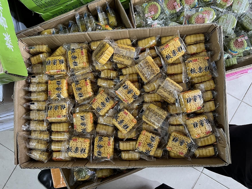 Quảng Trị phát hiện lượng lớn kẹo, bánh trung thu không nguồn gốc.