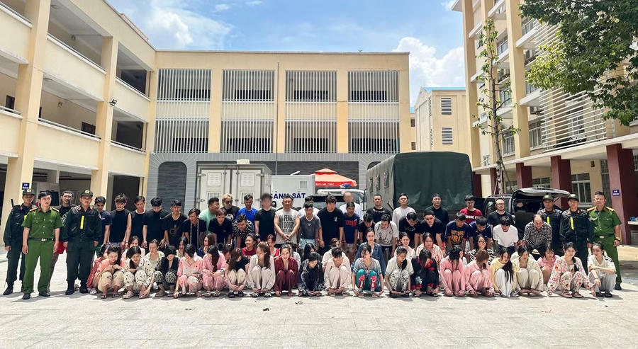 Các đối tượng trong đường dây phạm tội. Ảnh CA.TP HCM Các đối tượng trong đường dây phạm tội. Ảnh CA.TP HCM