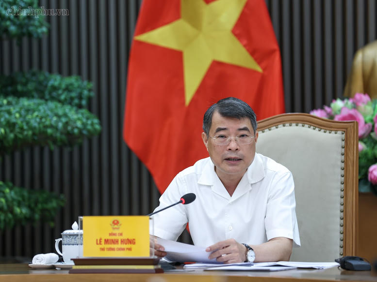 Thủ tướng Lê Minh Hưng yêu cầu Bộ Giáo dục và Đào tạo tập trung triển khai thực hiện ngay các nhiệm vụ, giải pháp cấp thiết về cung ứng sách giáo khoa. (Ảnh: chinhphu.vn/Nhật Bắc)