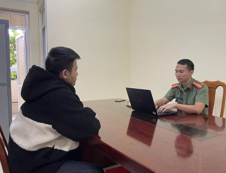 Đối tượng Nguyễn Hưng Nam Phương làm việc với cơ quan an ninh.