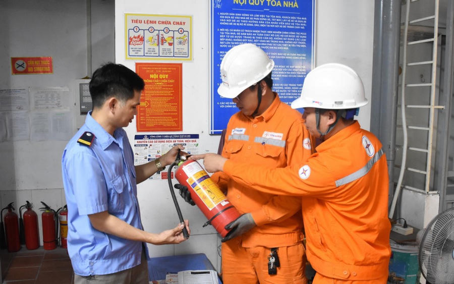 UBND Hà Nội vừa phê duyệt Kế hoạch an toàn sử dụng điện giai đoạn 2026 đến 2030, đặt mục tiêu giảm 20% số vụ cháy do điện. (Ảnh minh họa: hanoi.gov.vn)