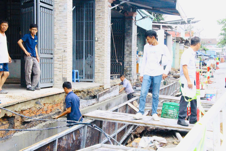 Các đơn vị thi công đang tập trung đẩy nhanh tiến độ. Ảnh: DK