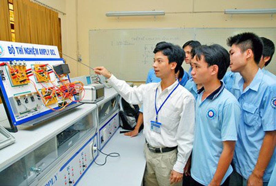 Bộ Giáo dục và Đào tạo ban hành Quy chế tuyển sinh giáo dục nghề nghiệp mới, tăng cường tự chủ đào tạo cùng ứng dụng công nghệ. (Ảnh minh họa: VGP)