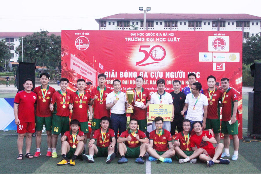 FC Luật Quốc Gia giành chức vô địch toàn giải.
