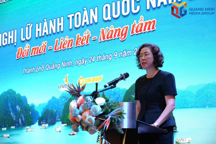 Phó Chủ tịch UBND TP Quảng Ninh Vũ Thị Mai Anh phát biểu tại hội nghị.Ảnh: Báo Quảng Ninh