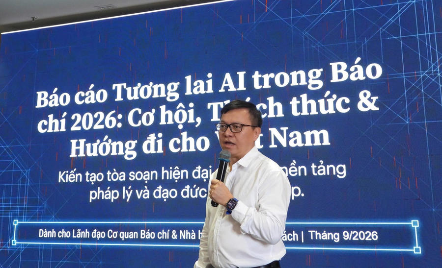 Các Đại biểu trình bày tham luận tại Diễn đàn. (Ảnh: Công Hoan)
