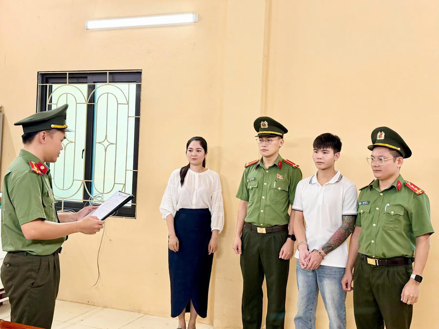 Đối tượng Bàn Văn Diên bị khởi tố về hành vi "Tổ chức cho người khác trốn đi nước ngoài”. (Ảnh: Công an tỉnh Tuyên Quang).