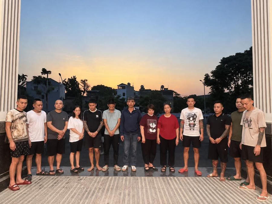 Các đối tượng bị bắt quả tang. (Ảnh: Công an tỉnh Tuyên Quang).