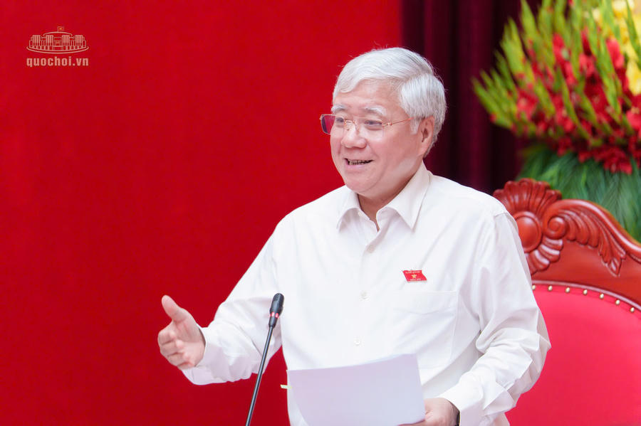 Phó Chủ tịch Thường trực Quốc hội Đỗ Văn Chiến phát biểu tại buổi làm việc. Ảnh: quochoi.vn