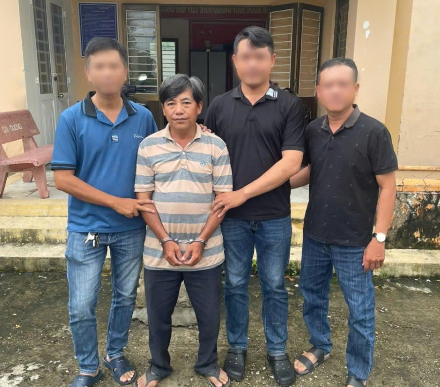 Lê Phước Khởi bị bắt sau thời gian trốn lệnh truy nã đặc biệt nguy hiểm (Ảnh: Công an cung cấp).