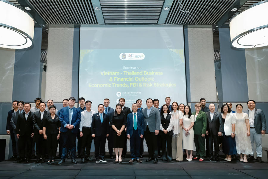 Đại diện BIDV và Đại diện Lãnh sự quán Thái Lan tại Tp.HCM, Lãnh sự quán các nước, và lãnh đạo của các Hiệp hội doanh nghiệp, doanh nghiệp các nước tại Hội thảo. (Ảnh: BIDV)