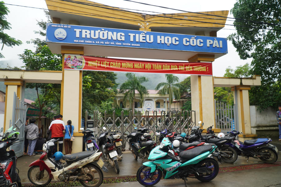 Trường Phổ thông nội trú Tiểu học&THCS Pà Vầy Sủ tạm thời bố trí cho học sinh học tại địa điểm trường Tiểu học Cốc Pài (cũ).