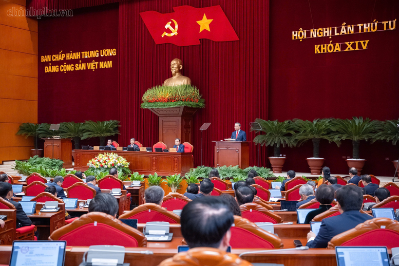 Tổng Bí thư, Chủ tịch nước Tô Lâm cho biết, bốn trọng tâm cùng hướng tới một yêu cầu: Xây dựng Đảng và hệ thống chính trị đủ sức lãnh đạo, tổ chức thực hiện các mục tiêu phát triển, phát huy sự tham gia và sức sáng tạo của toàn dân - Ảnh: chinhphu.vn/Nhật Bắc