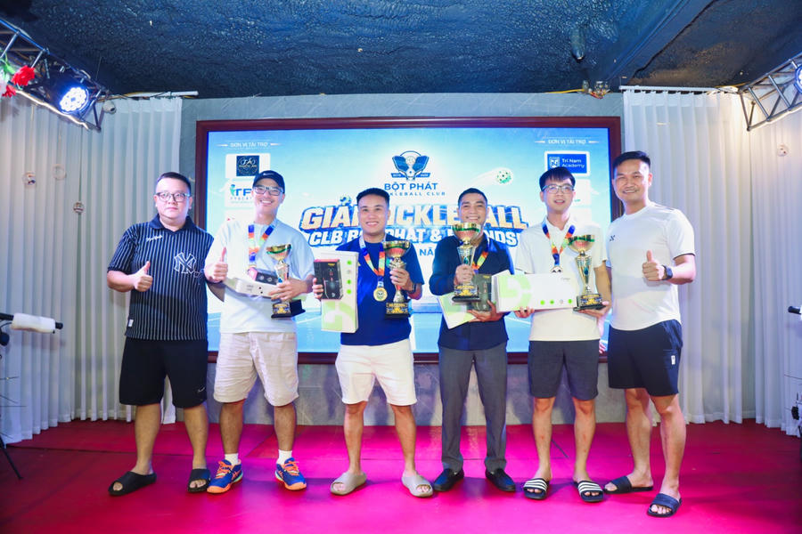 Hai cặp Nguyễn Lý – Quốc Khánh và Thanh Toàn – Nguyễn Thông cùng ghi dấu ấn với ngôi đồng hạng Ba nội dung Series A Giải Pickleball Bột Phát & Friends (Ảnh BTC).