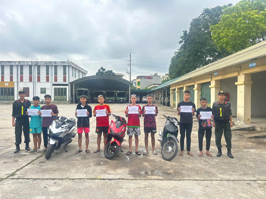 Các đối tượng trên.