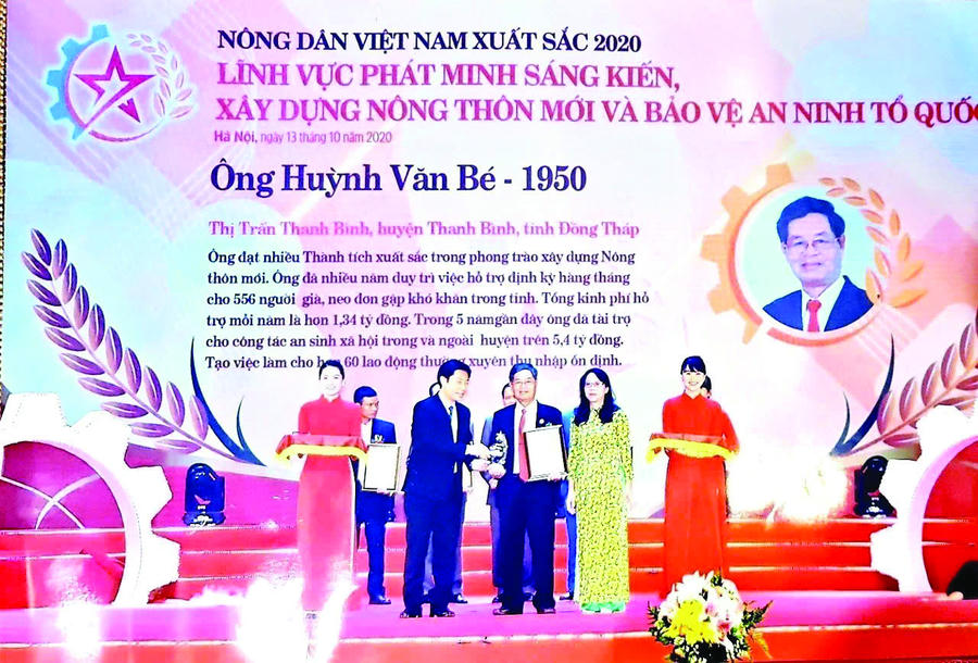 Doanh nhân Huỳnh Văn Bé - “Vua Muối sấy Việt Nam” được vinh danh Nông dân Việt Nam xuất sắc