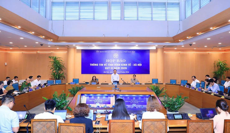 Toàn cảnh họp báo.
