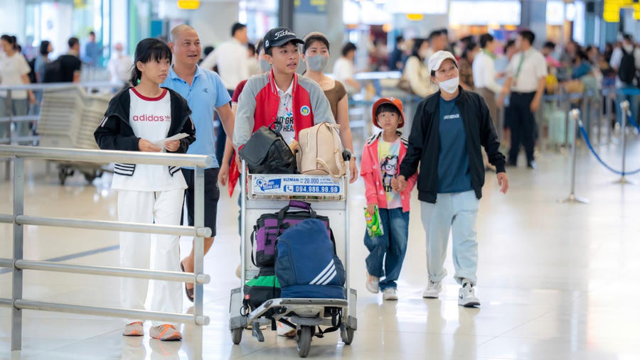 Hành khách tại Cảng HKQT Nội Bài. (Ảnh: Cục Hàng không Việt Nam)