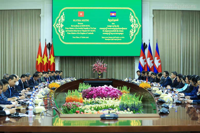 Thủ tướng Chính phủ Lê Minh Hưng và Thủ tướng Vương quốc Campuchia Hun Manet tiến hành hội đàm - Ảnh: chinhphu.vn/Nhật Bắc