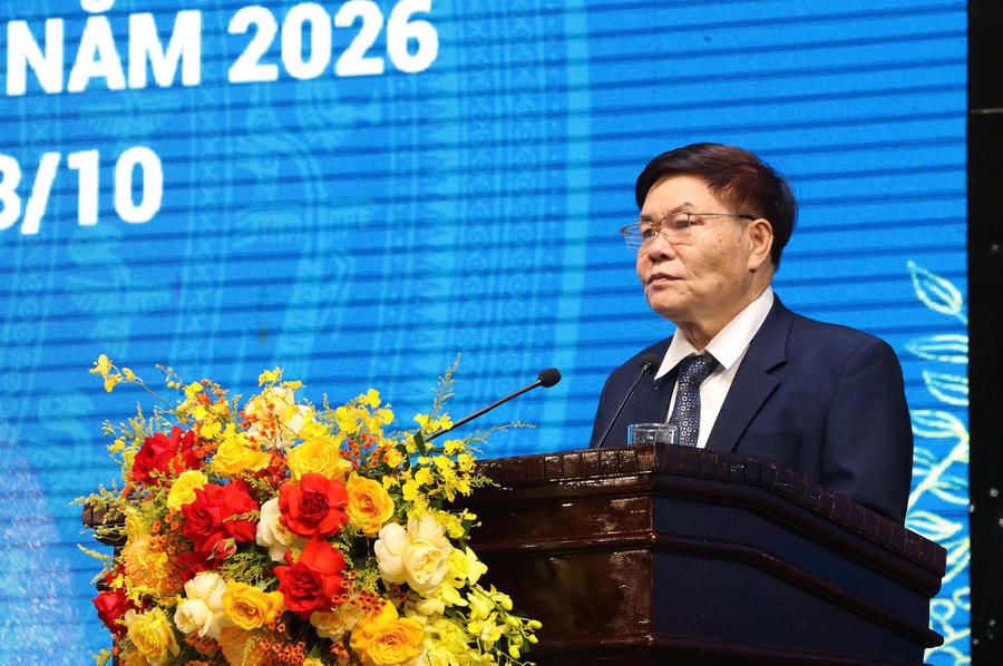 Ông Phạm Đình Hạnh - Chủ tịch Hiệp hội doanh nghiệp tỉnh Nghệ An thay mặt cho toàn thể cộng đồng các doanh nghiệp trong tỉnh phát biểu tại Chương trình.
