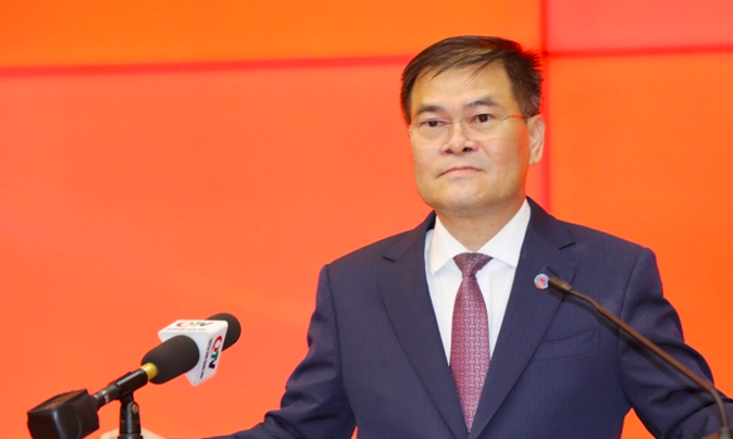 Chủ tịch UBND TP Quảng Ninh Bùi Văn Khắng gửi thư chúc mừng cộng đồng doanh nghiệp, doanh nhân. Ảnh CTTĐT TP Quảng Ninh Chủ tịch UBND TP Quảng Ninh Bùi Văn Khắng gửi thư chúc mừng cộng đồng doanh nghiệp, doanh nhân. Ảnh CTTĐT TP Quảng Ninh