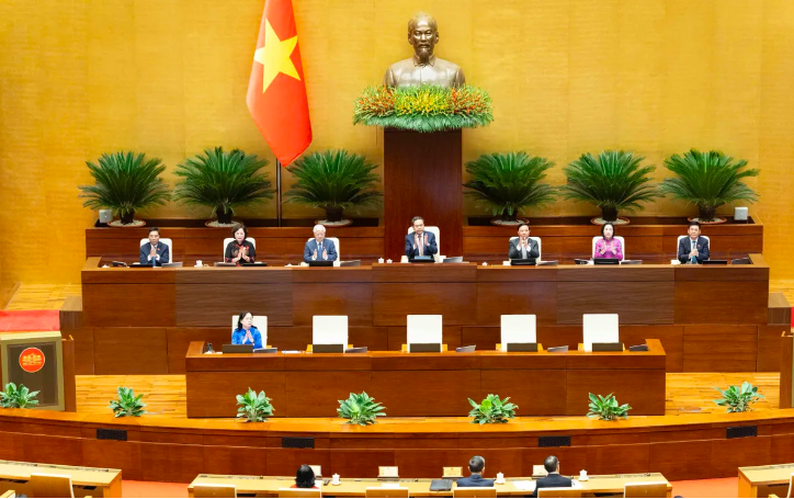Sáng nay (17/10), Quốc hội chính thức khai mạc Kỳ họp thứ 2. Kỳ họp dự kiến kéo dài 28 ngày làm việc, xem xét, thông qua 43 dự án luật, NQ và các vấn đề quan trọng khác. Sáng nay (17/10), Quốc hội chính thức khai mạc Kỳ họp thứ 2. Kỳ họp dự kiến kéo dài 28 ngày làm việc, xem xét, thông qua 43 dự án luật, NQ và các vấn đề quan trọng khác.
