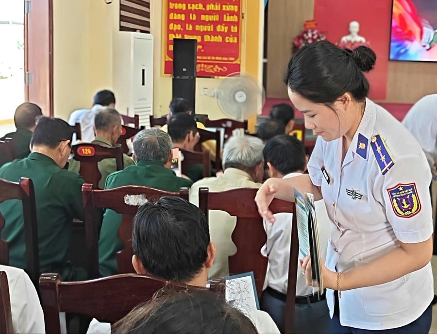 Người dân được nắm bắt các quy định của pháp luật về phòng, chống khai thác hải sản bất hợp pháp, không báo cáo và không theo quy định (IUU).