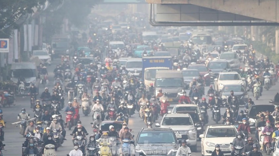Hà Nội tăng cường các biện pháp cấp bách về kiểm soát ô nhiễm môi trường không khí. (Ảnh minh hoạ)