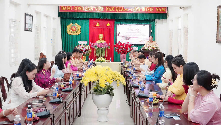 Lãnh đạo Phòng CSGT mong muốn thời gian tới, nữ cán bộ, chiến sĩ tiếp tục phát huy truyền thống tốt đẹp của phụ nữ Việt Nam.