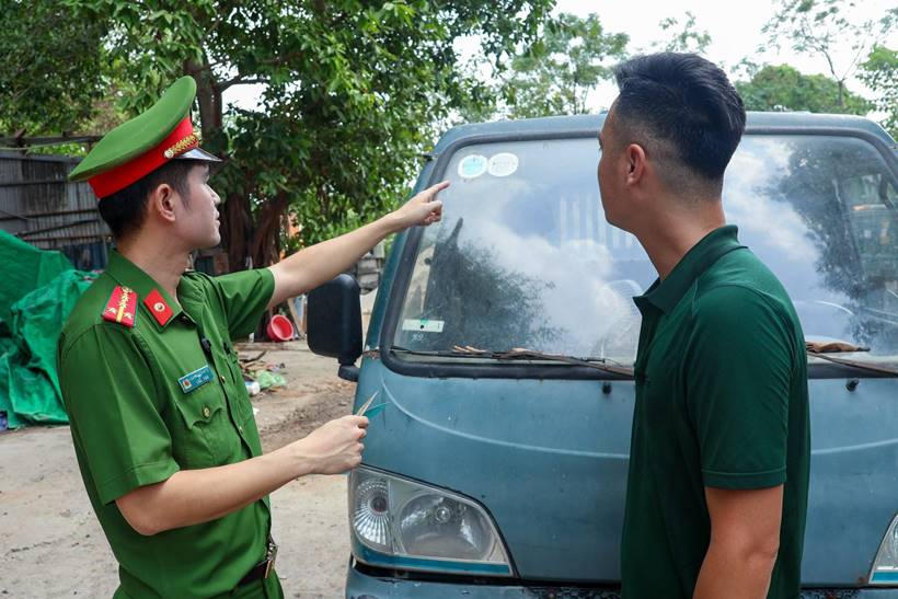 Những phương tiện không còn sử dụng trong nhiều năm khiến quá trình xác minh thông tin gặp không ít khó khăn.