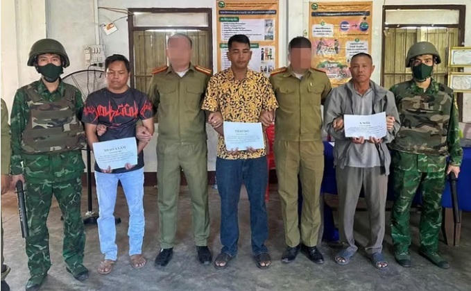 3 đối tượng người Lào liên quan đến chuyên án đấu tranh với đường dây tập kết, mua bán, vận chuyển pháo nổ từ Lào vào Việt Nam.