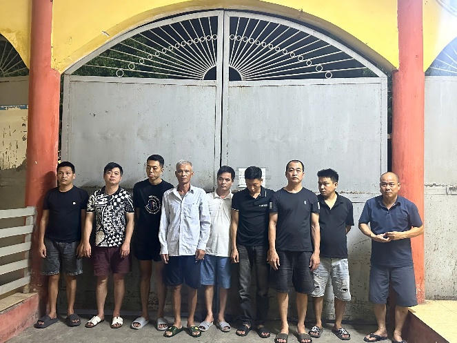 Các đối tượng bị bắt giữ.