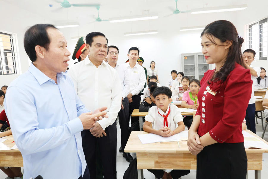 Phó Thủ tướng Chính phủ Lê Tiến Châu nhấn mạnh tầm quan trọng của việc giáo dục toàn diện.