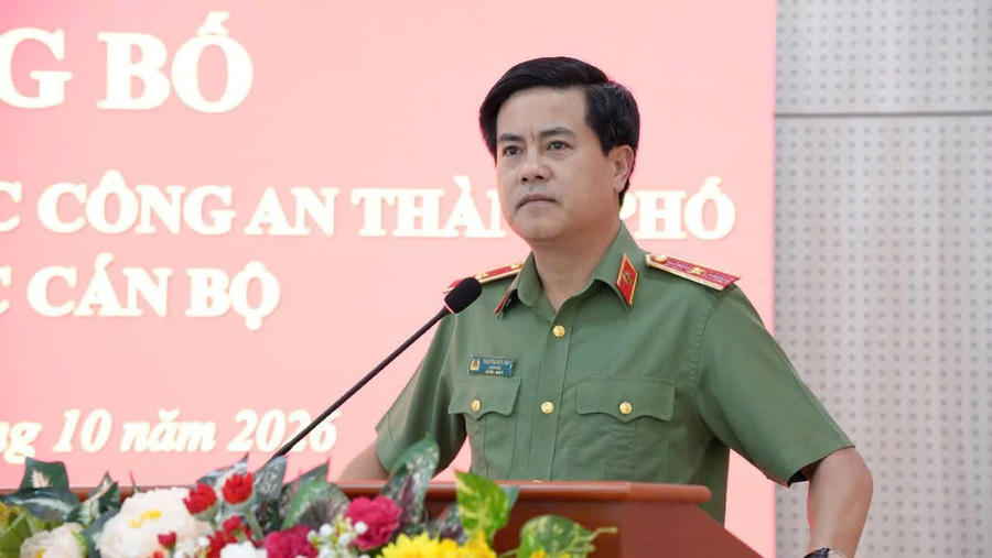 Thiếu tướng Nguyễn Đức Hải, Ủy viên Ban Thường vụ Thành ủy, Bí thư Đảng ủy, Giám đốc Công an thành phố phát biểu tại buổi lễ.